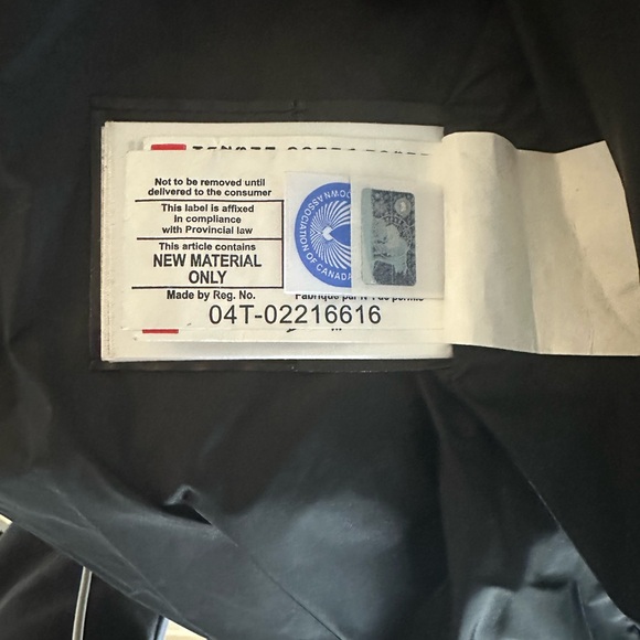 Canada Goose Savona Bomber - Picture 8 of 10